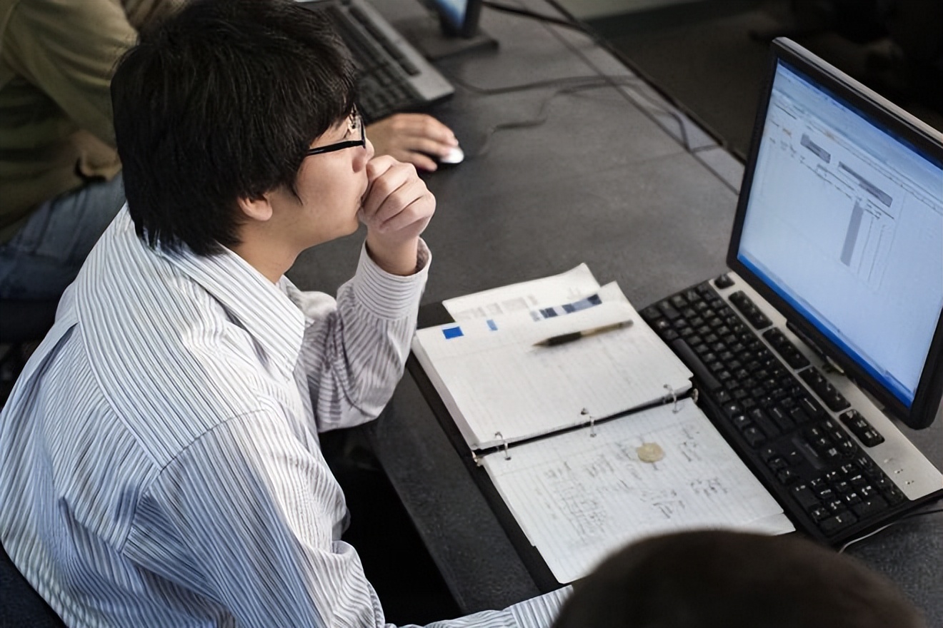 转行程序员和产品经理,35岁程序员创业