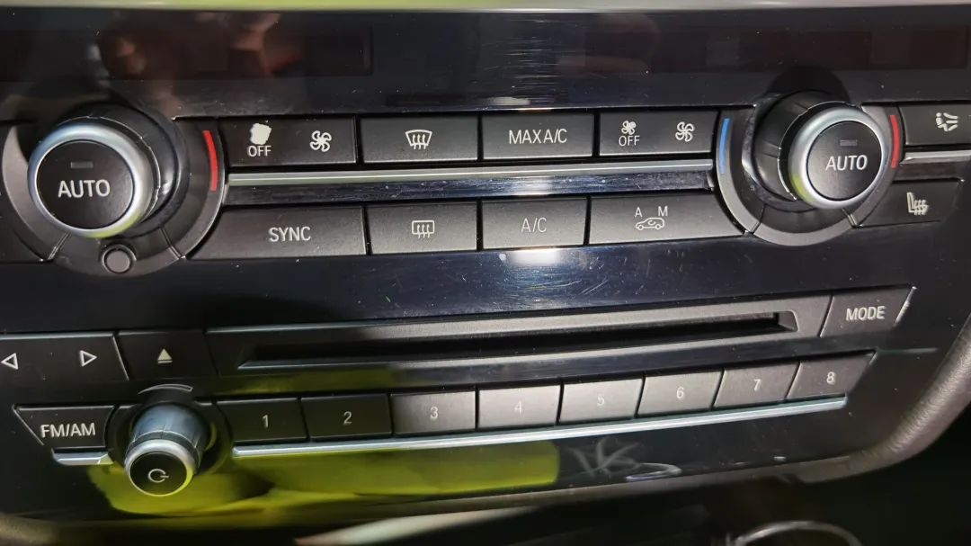 经典老车宝马x5翻新,宝马x5二手车整备翻新费用