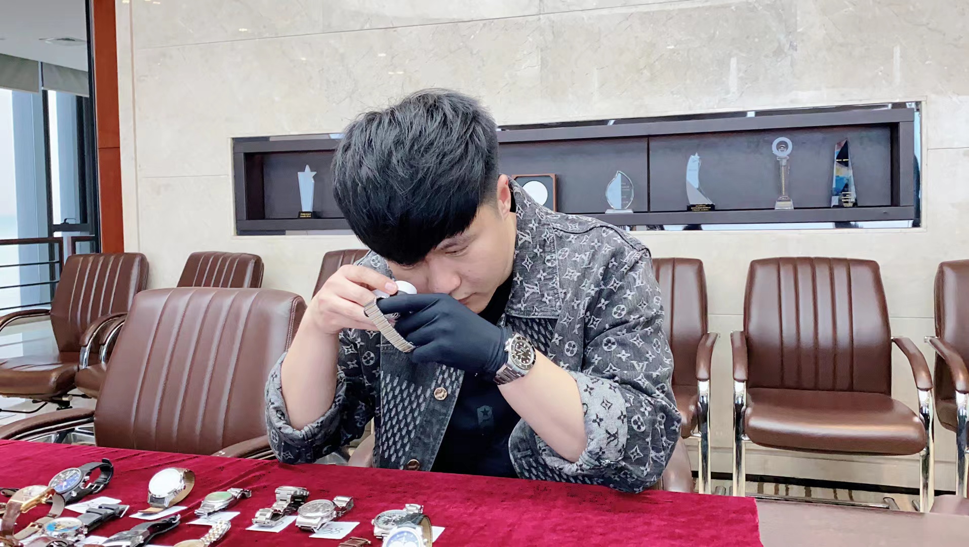 9成客户是女性,鉴定完就分手,奢侈品鉴定师的一天太难了