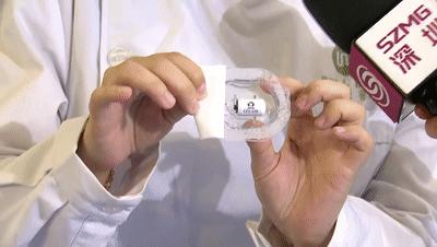 伴宠机器人自动陪玩、迷你胶囊装镜头…硬核“黑科技”产品云集|探营高交会