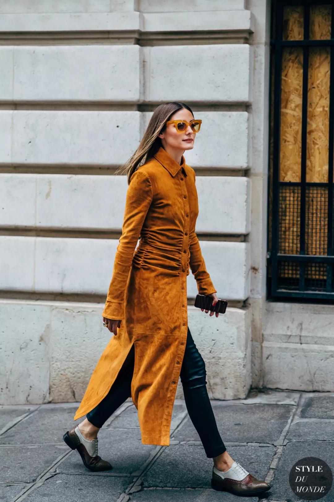 驼色外套内搭什么色彩打底,158梨形身材驼色大衣搭配高级感