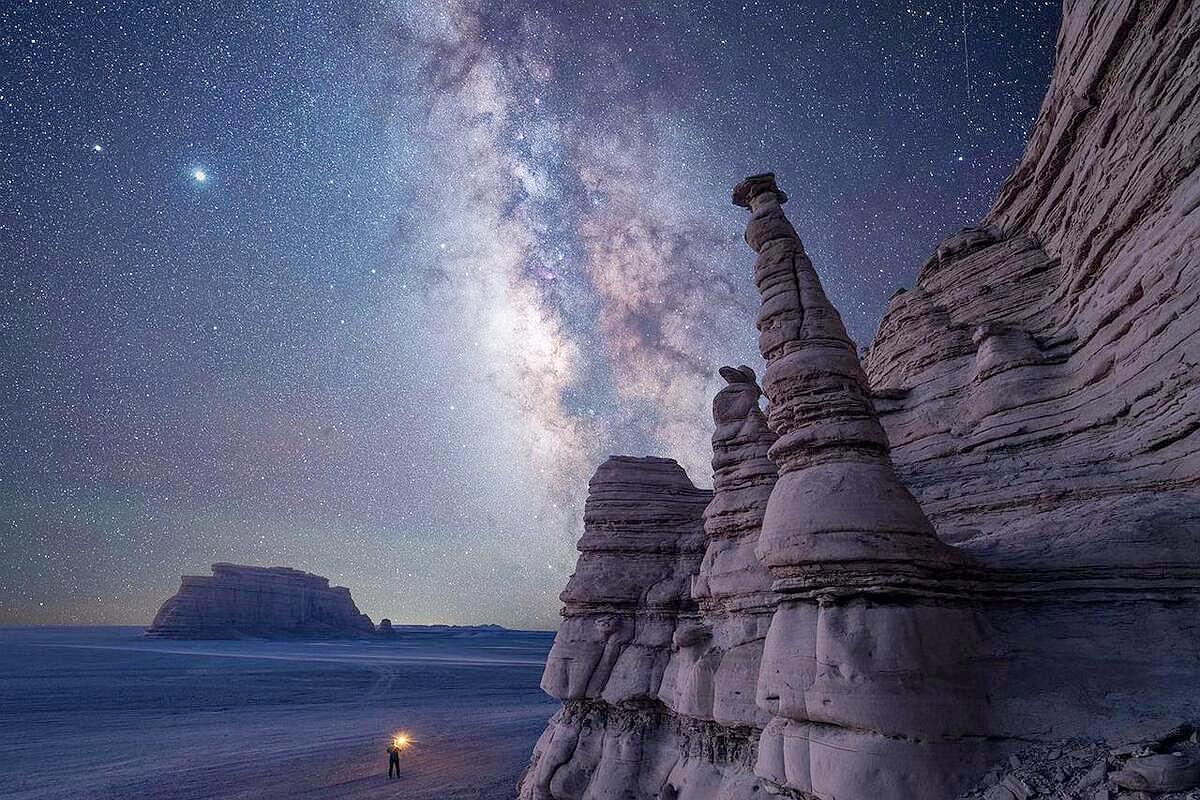 逛完这六个魔鬼城，你也就走遍了大半个*疆新**