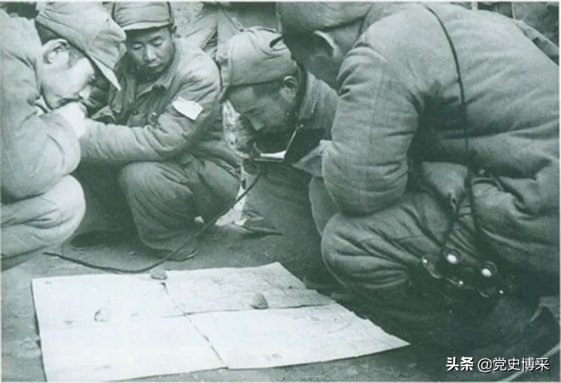 传奇战将*震王**,26岁担任红六军团政委,打造模范的359旅,粉碎“*人帮四**”联络之功功不可没