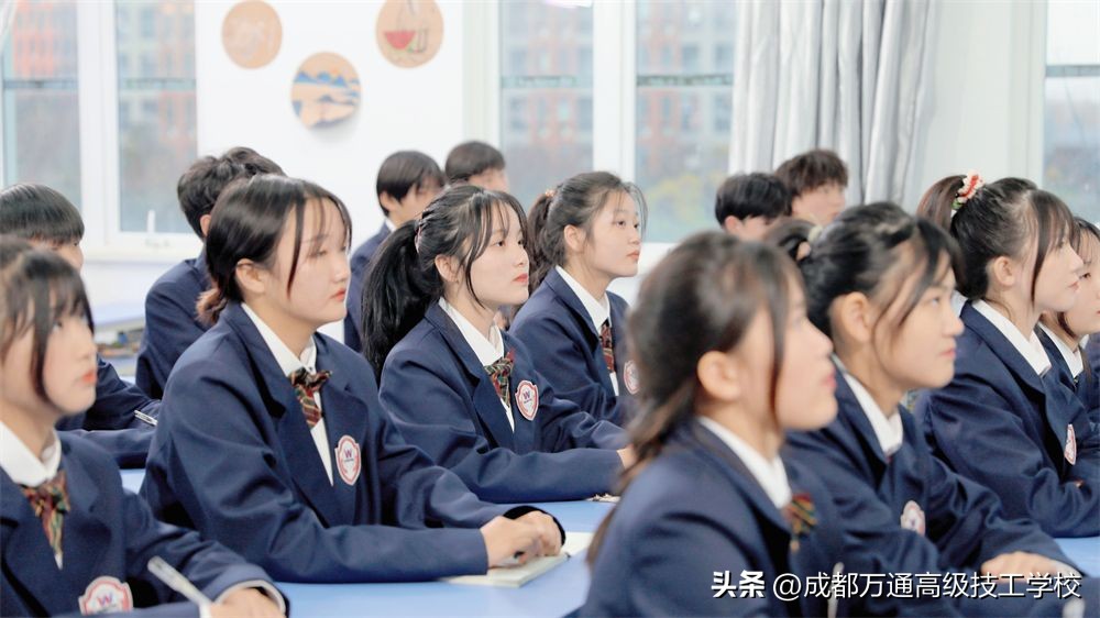 初中生应该选什么职校,技校女生最好就业的十个专业