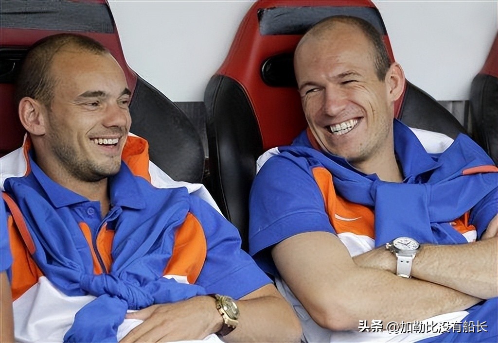 离开皇马拿过金球奖,离开五大联赛的球员盘点