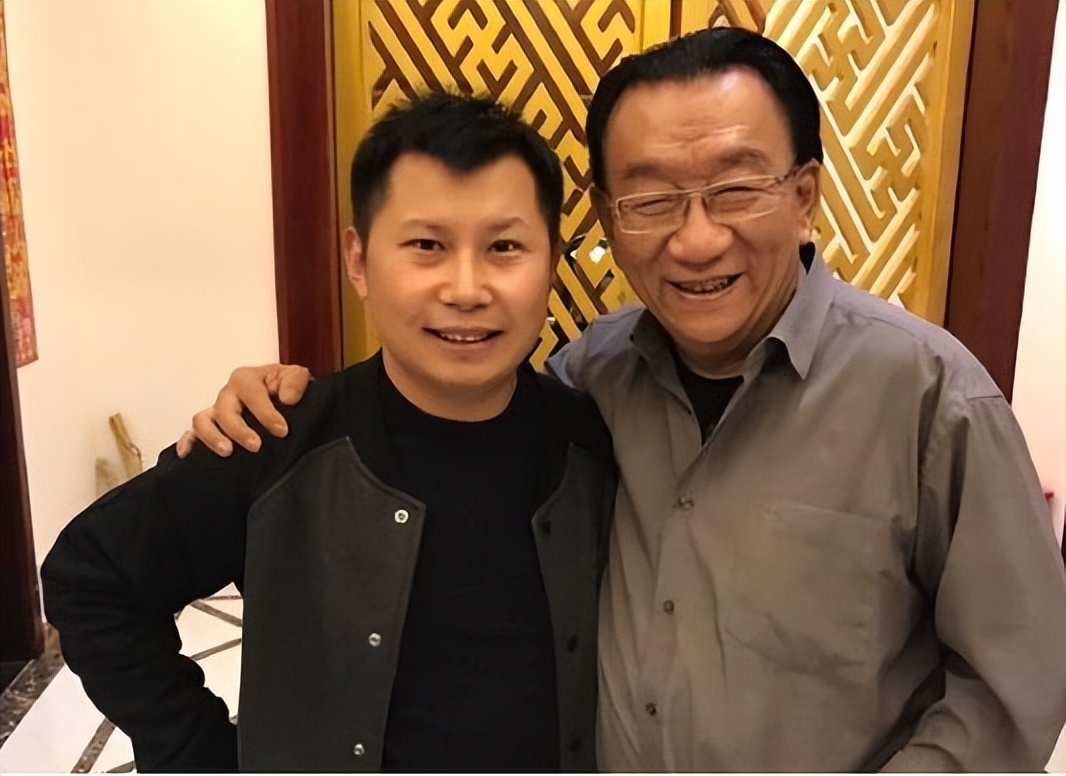 曹云金何云伟和郭德纲什么关系,曹云金何云伟哪一年拜师郭德纲