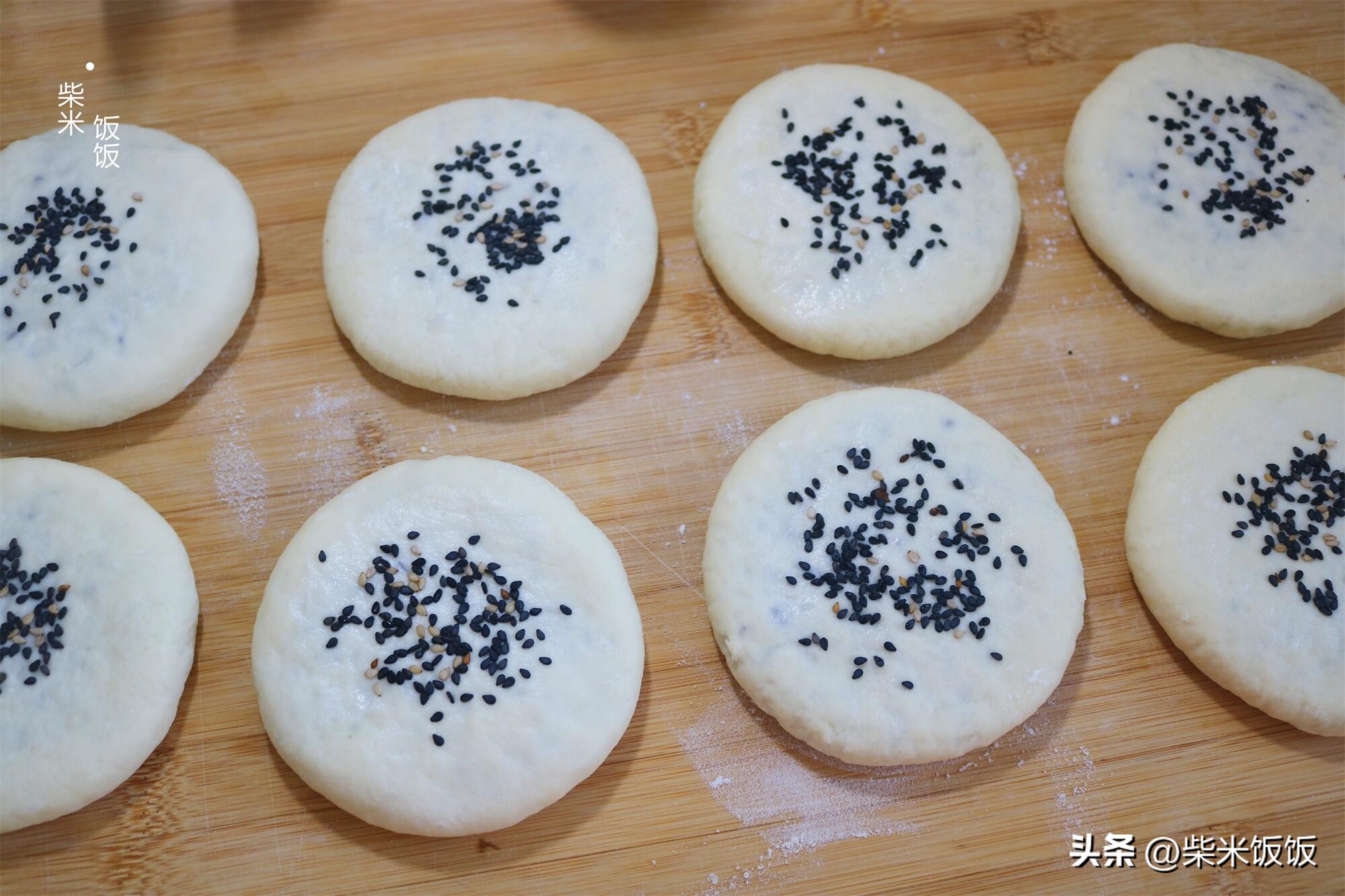 外面酥酥的里面糯糯的紫米饼做法,怎么才能做出酥脆入口即化的米饼