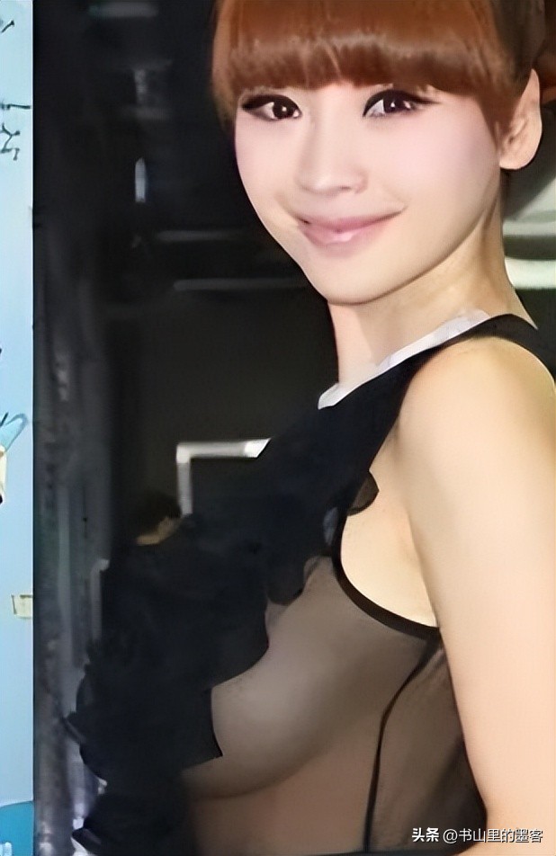 女明星到底有什么样的穿衣法,女明星穿的服饰起争议