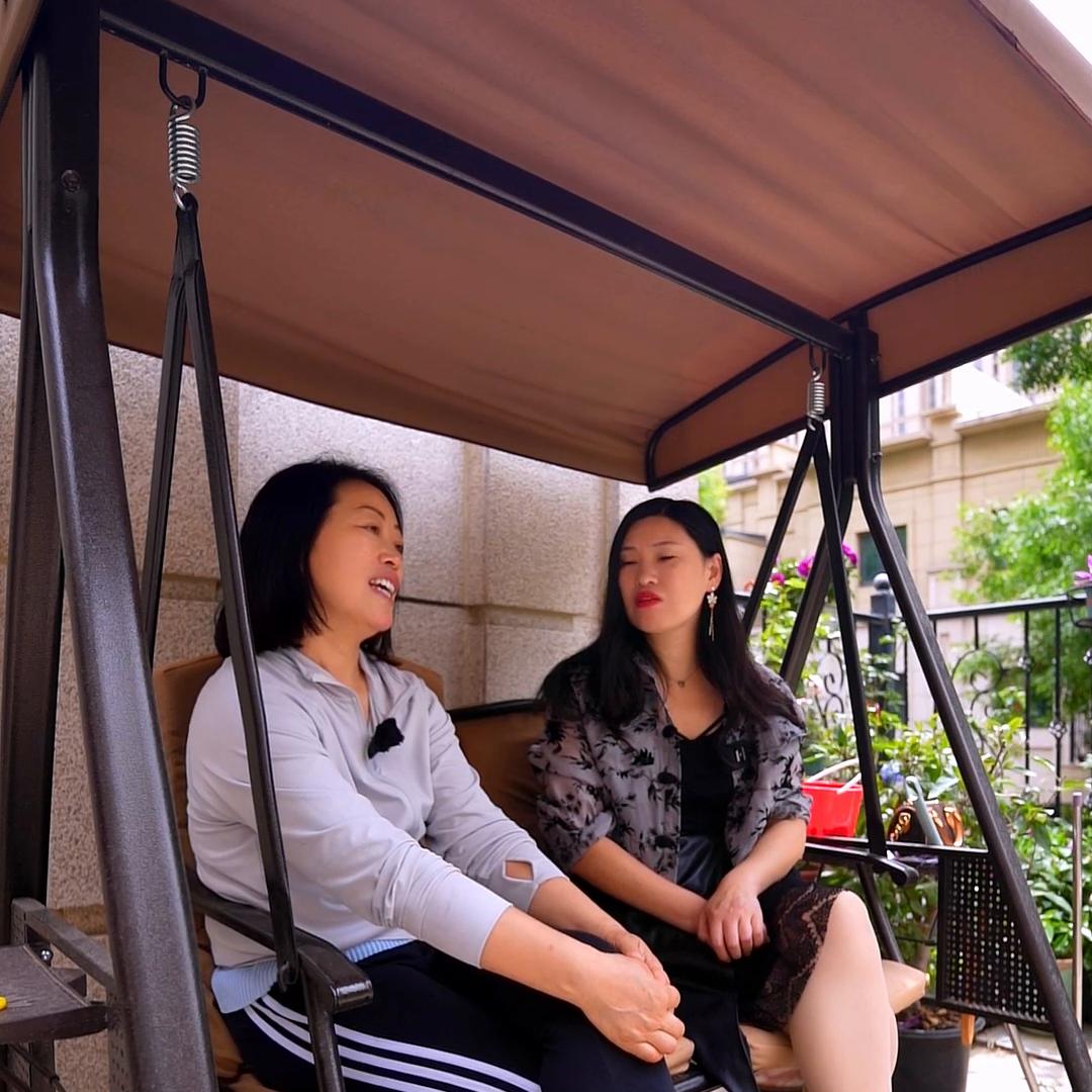 娟姐回访老客户第三集:女儿留学归来全款给母亲买别墅!选...