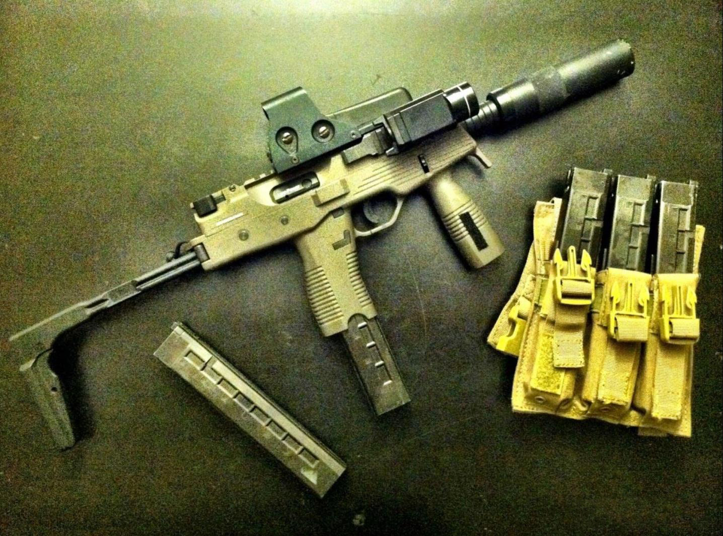 “北极狐”雇佣兵的20种轻*器武**，都是世界最顶尖的枪支