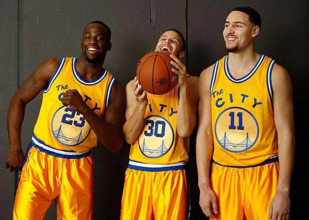 鲍尔默为什么20亿收购快船,蔡崇信和鲍尔默比赛视频