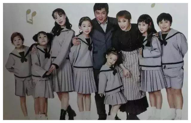 歌手成方圆年轻时候的照片,成方圆是80年代的当红歌星