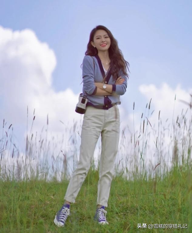春小衫搭配什么裤子好看,今年流行的小衫穿搭