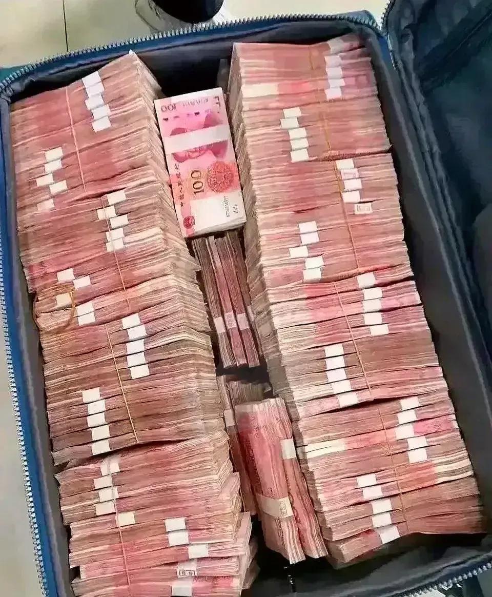 医院附近最适合做的生意,卫生院对面的店铺适合做什么生意