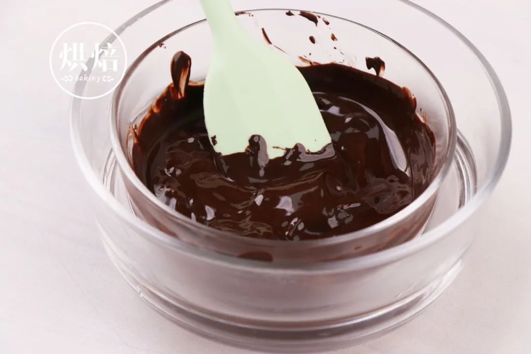 不用烤箱也能做的蛋糕松软香甜,不用烤箱的蛋糕超简单