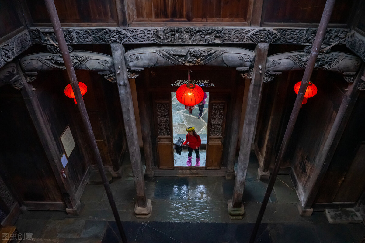 推荐三本经典军事小说,经典的现代军事类小说