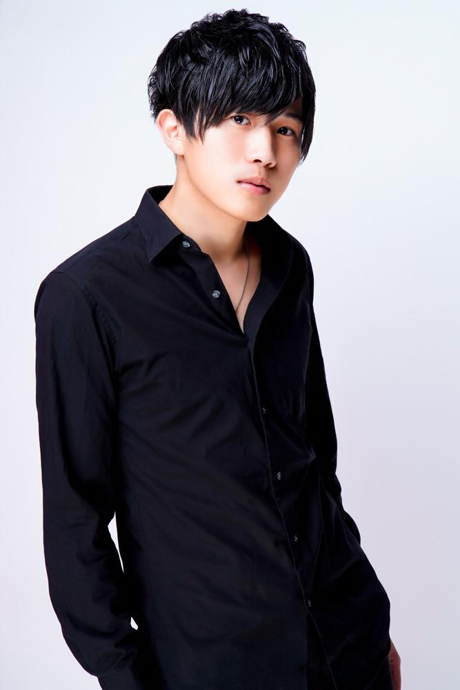 日本“租借男友”爆火！真人露面后网友炸锅：真的有点帅…