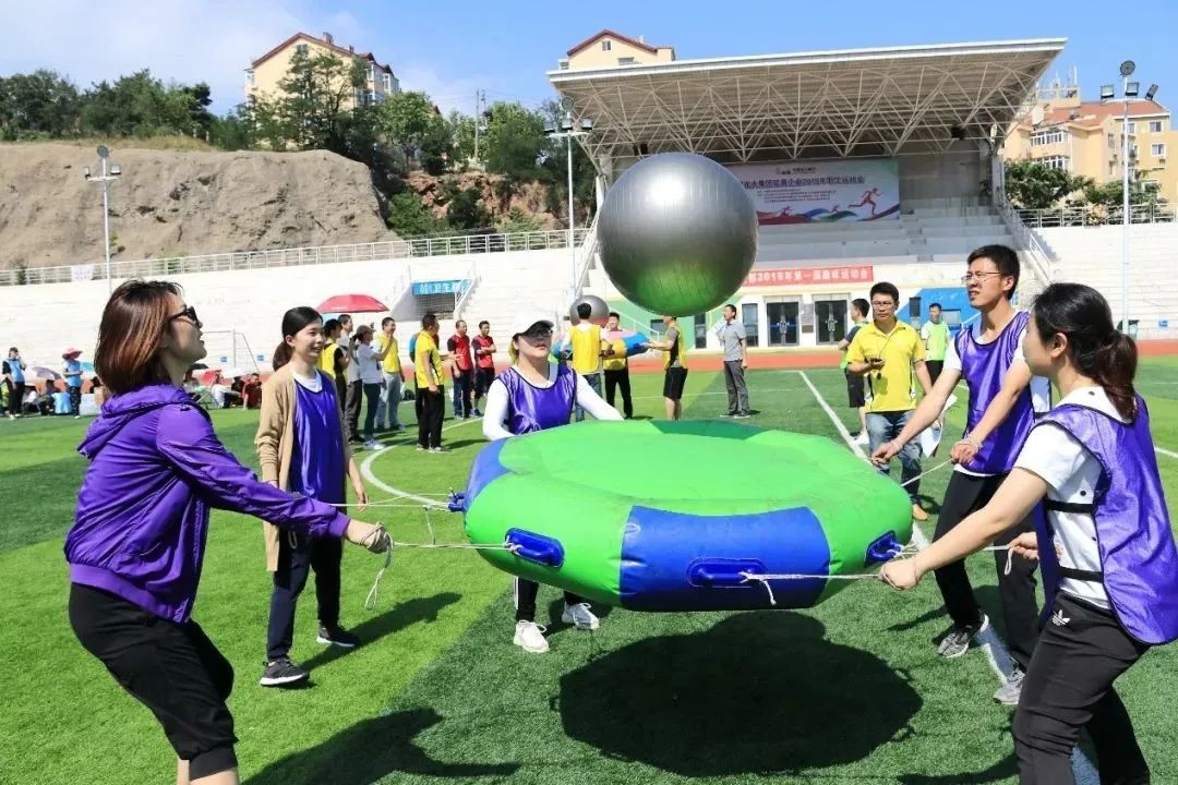 团建趣味飞机游戏怎么玩,趣游研学营