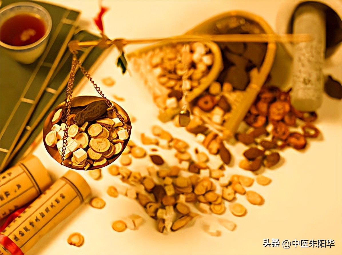 大腿根潮湿瘙痒，这个方法清一身湿热，简单又好用，让你浑身清爽