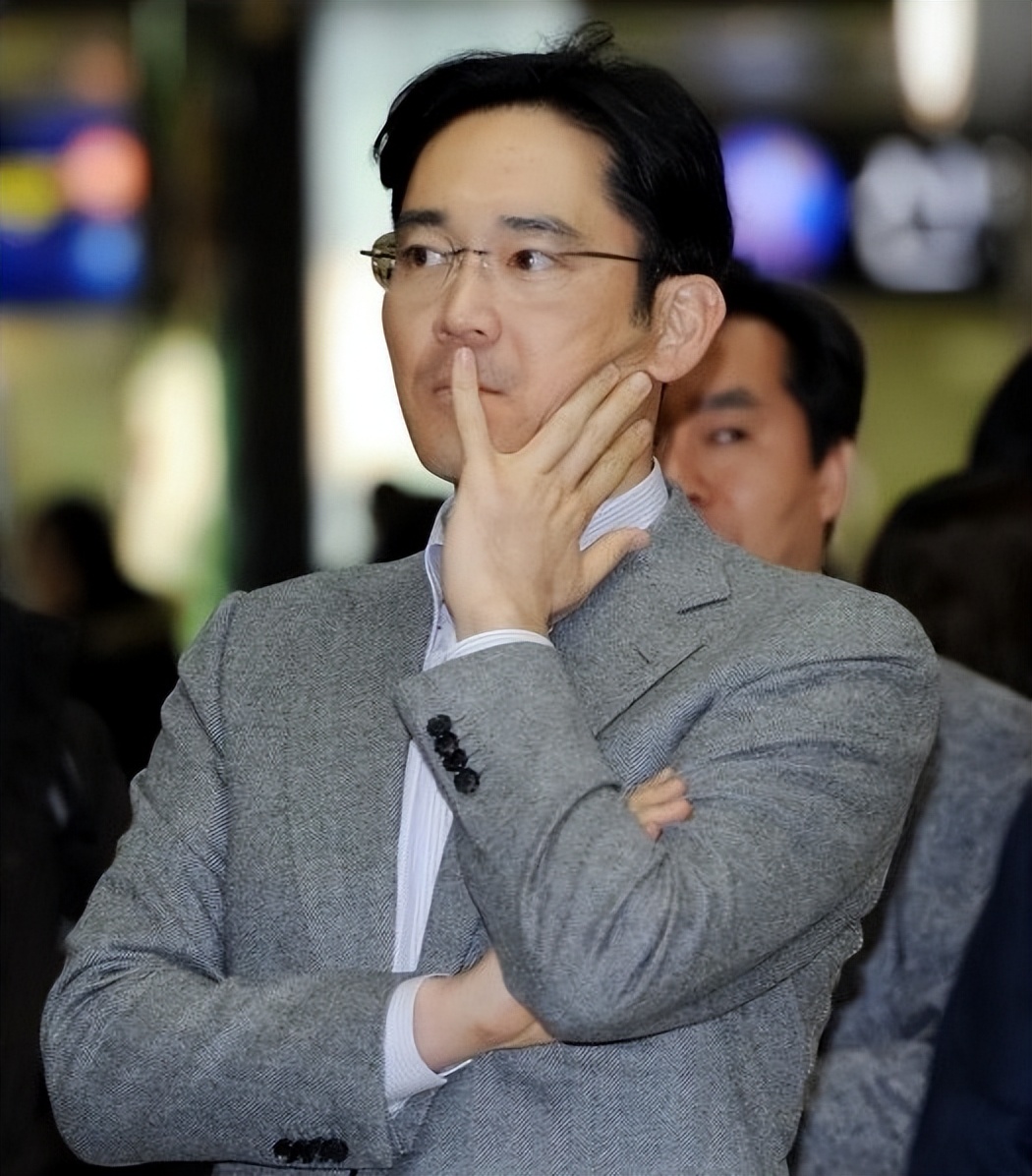 李在镕的监狱生活：每天跑步30分钟，7个月瘦身26斤，对自己够狠