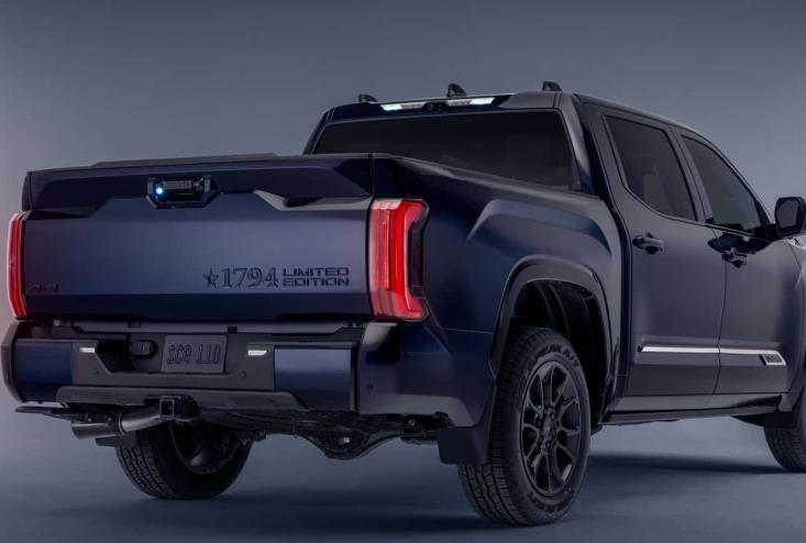 丰田霸气亮相气质十足,最新款顶配丰田坦途视频