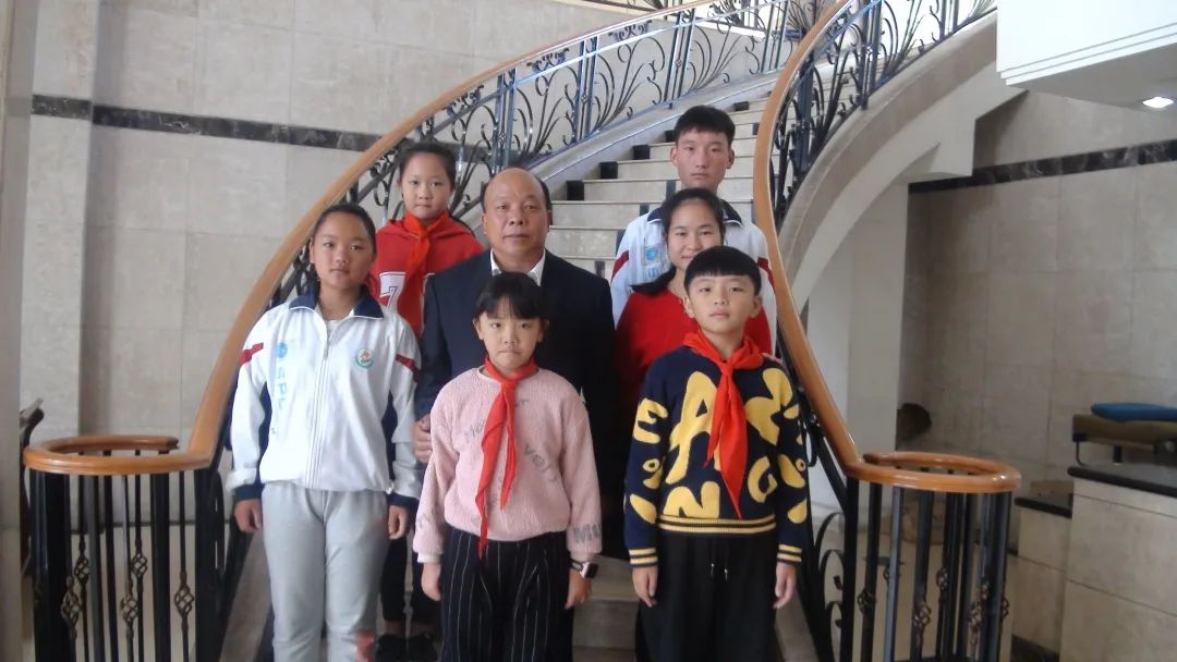 【学习先进典型】倾情拓宽瑶山致富路——记第七届红河州道德模范刘富珠