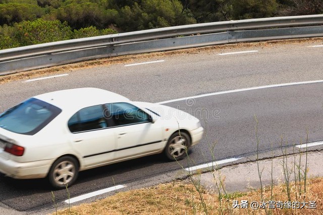 老款大众速腾：经典品质、卓越性能与精致外观的完美结合