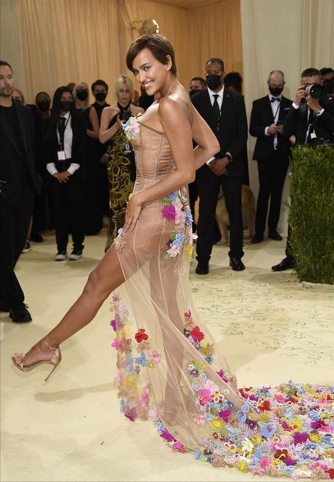 足球巨星c罗有几任妻子,c罗和女朋友情史