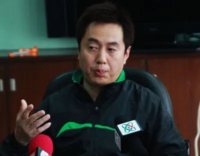 施之皓的二婚妻子,曹燕华和施之皓为什么离婚