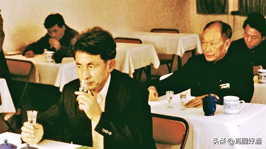 中国各界名人,各大名企封坛酒