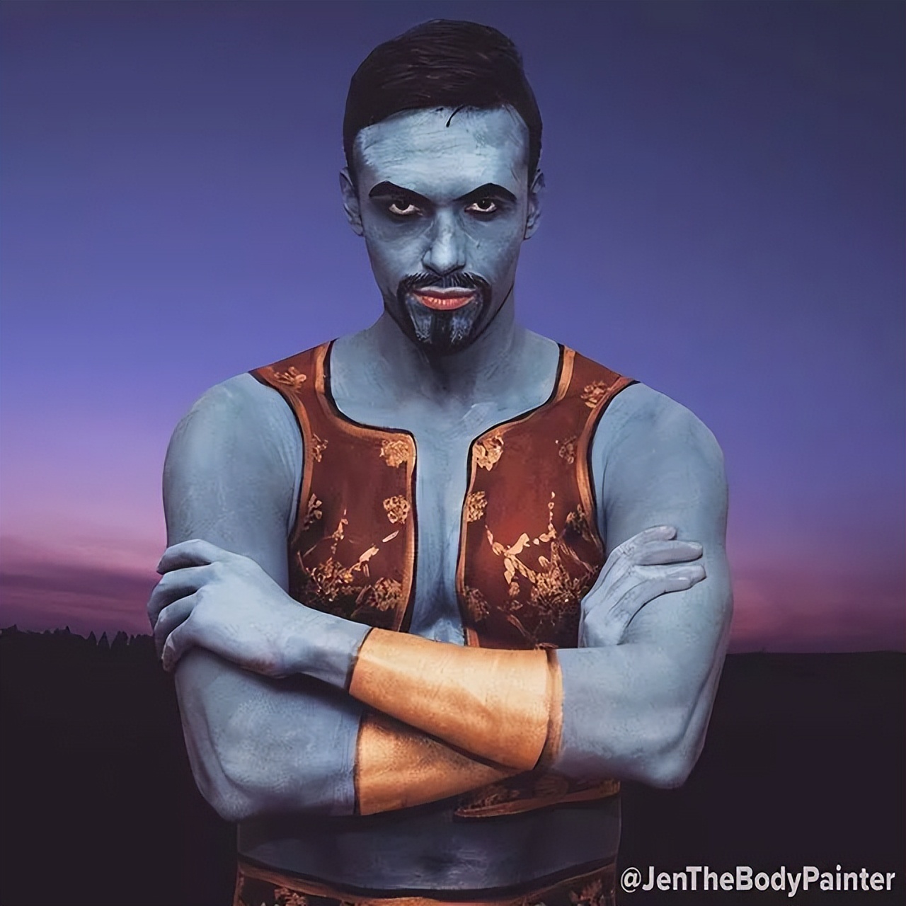 美女们一丝不挂就出门了，竟无人看出这是画的，网友：行为艺术吧