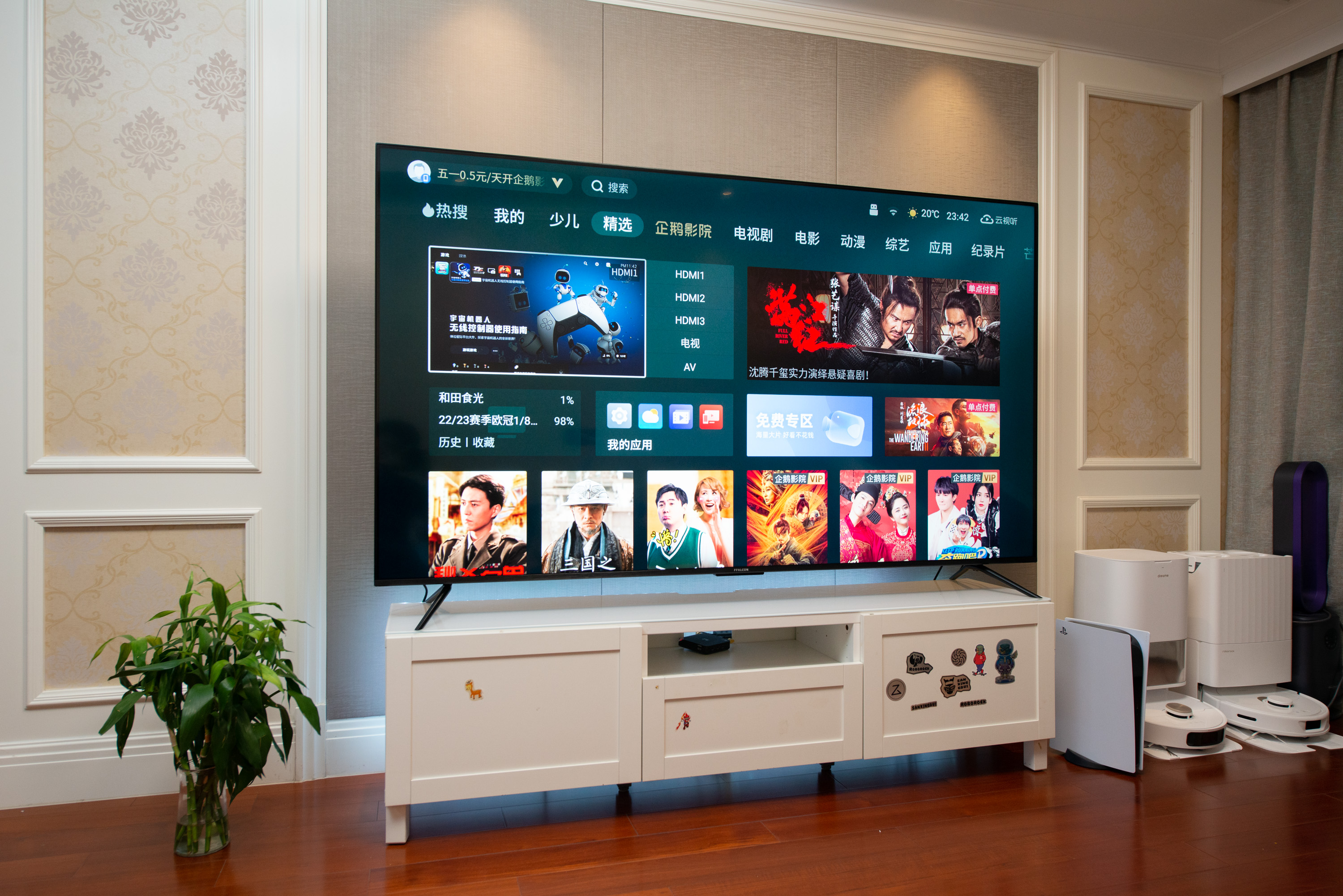 家里电视碎屏了,才让我有机会做了两台7k价位85英寸电视机横评