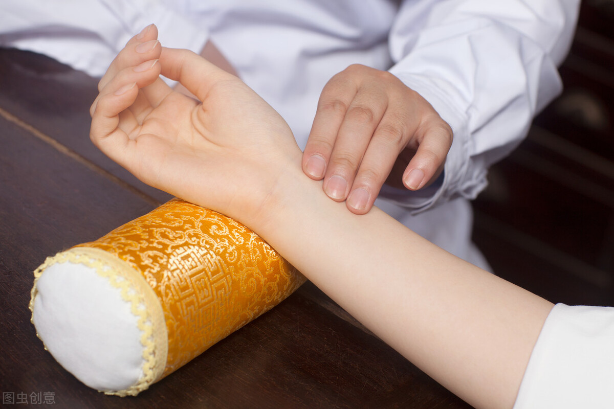 中医脚爱出汗的解决方法,阳虚脚热怎么治疗