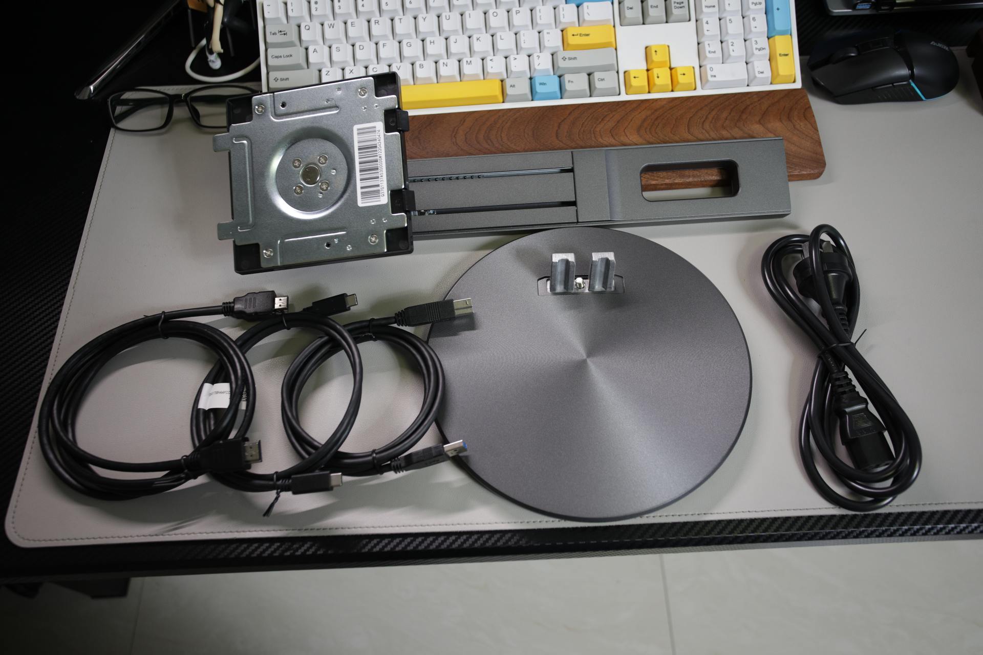 冠捷和优派三星显示器哪个好,4k的显示器优派和冠捷哪个好