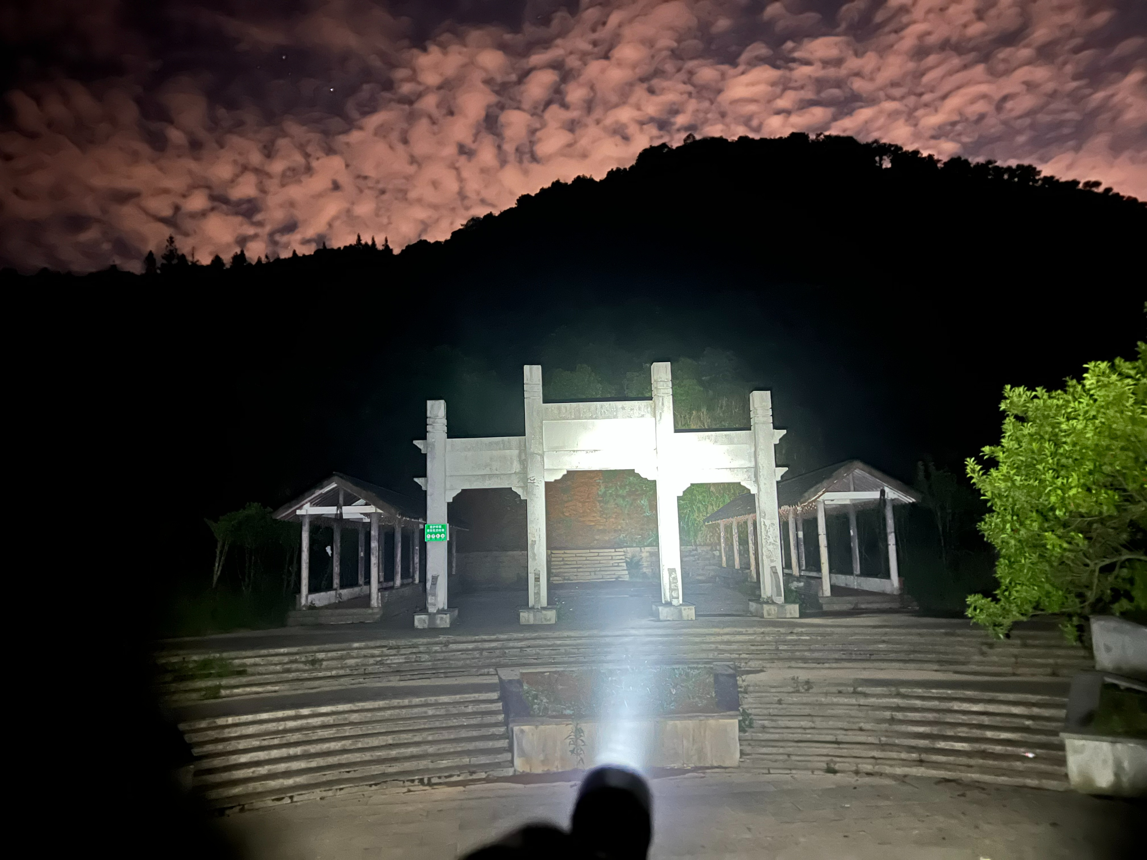 fenixtk22手电评测,fenixtk20uev2.0战术手电