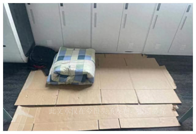 在公司当前台时，包工头到公司大闹，收拾闹事者的方法让我恐惧