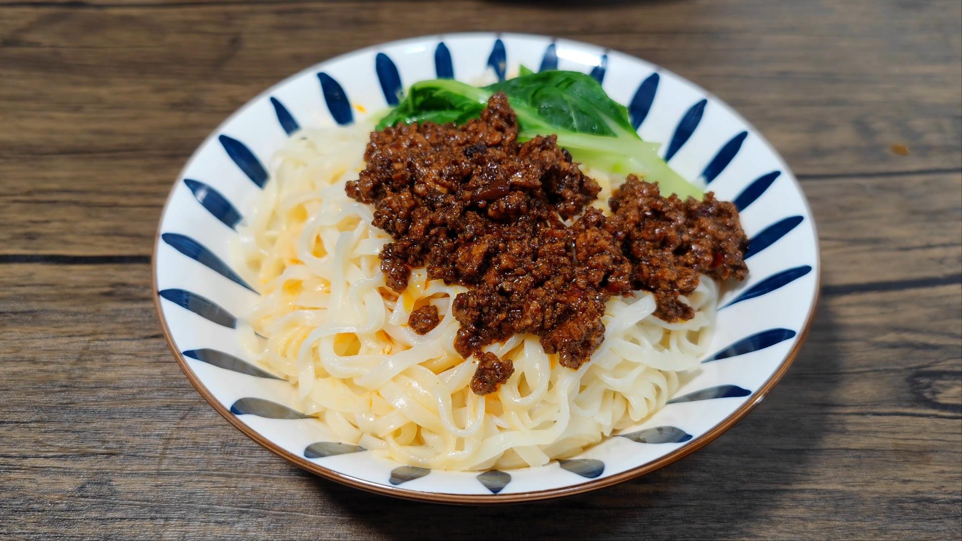 爱吃面条的收藏教你简单做法,爱吃面的要收藏教你杂酱家常做法