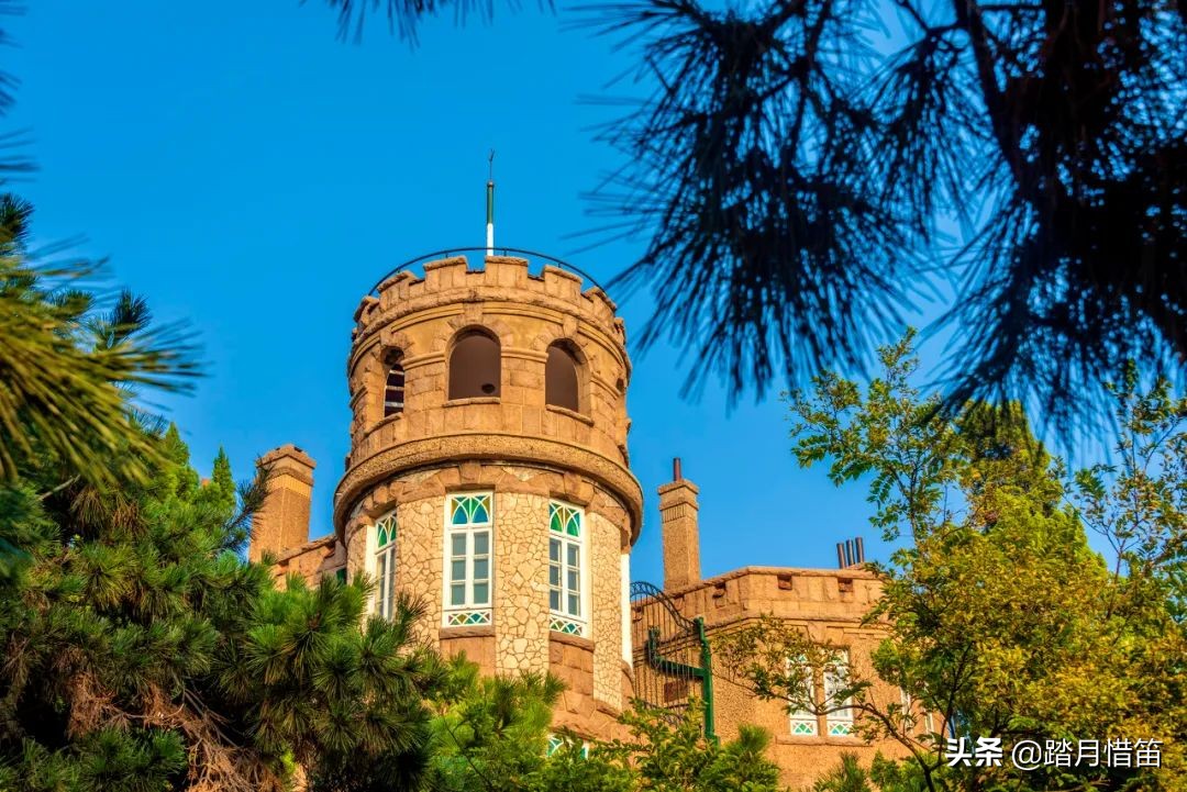 青岛被誉为北方明珠,青岛被称为东方瑞士的原因