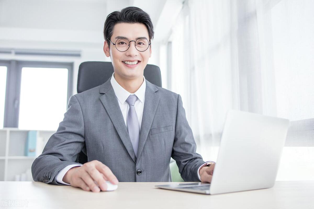 一个月瘦20斤的方法纯节食,饿两个月瘦30斤的方法