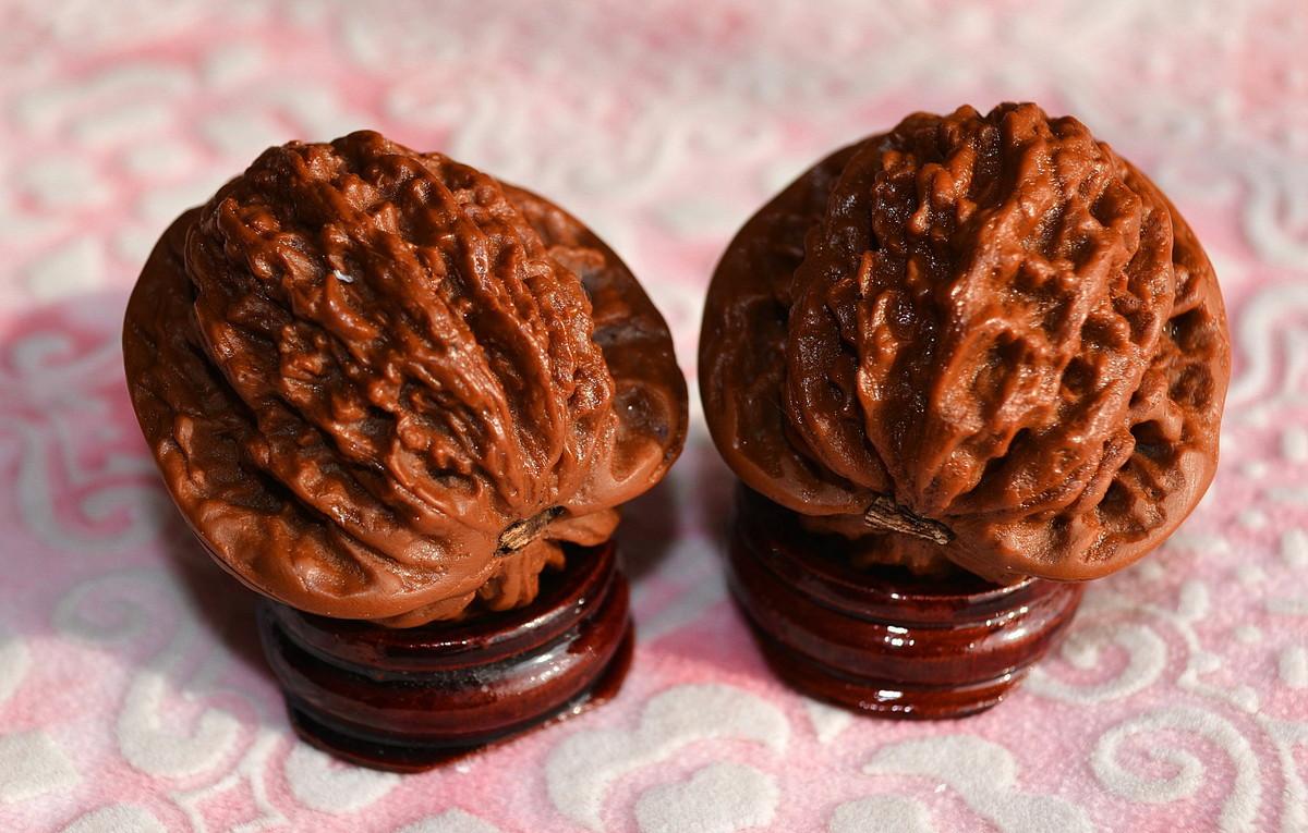 文玩核桃清洗后可以上油吗,刚买的新文玩核桃要不要上油