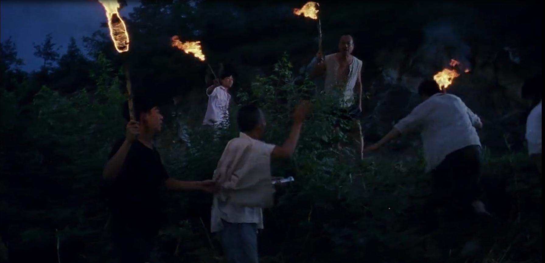 人性与欲望交织的*理片伦**，男人娶了村长的女儿，婚后让她独守空房