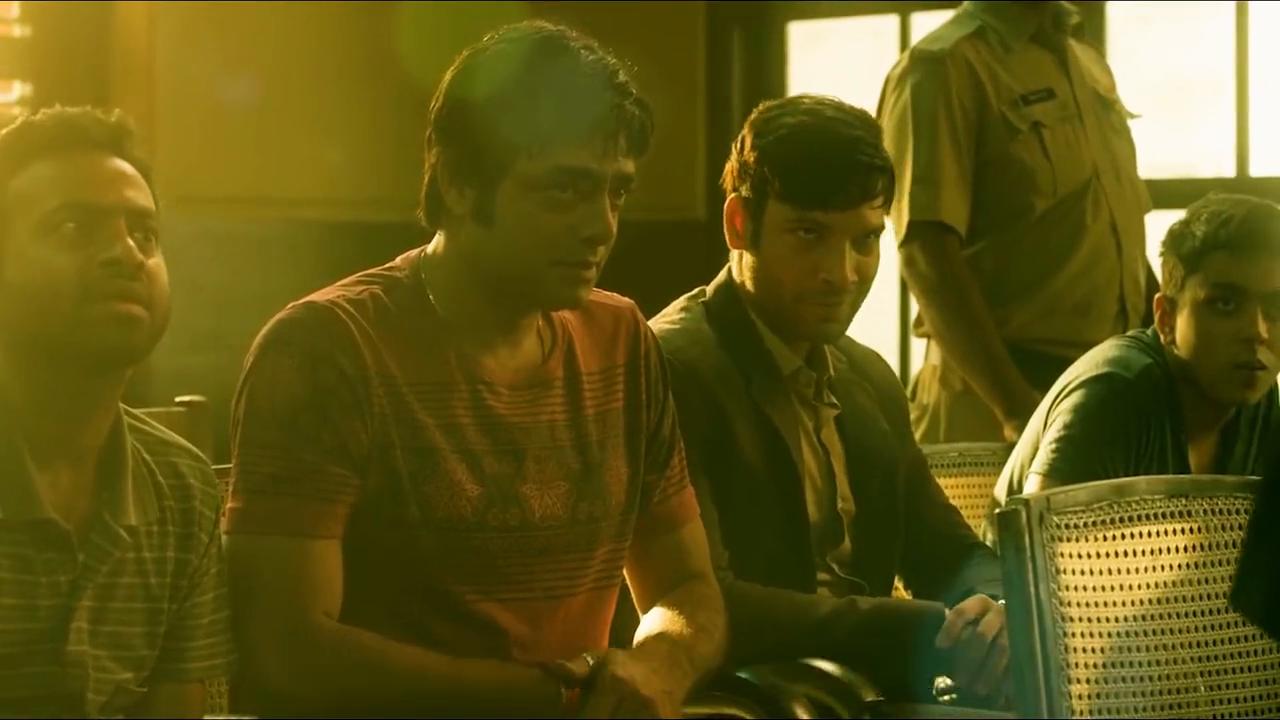 女孩被四人轮番凌辱，母亲挨个解决为其复仇#电影