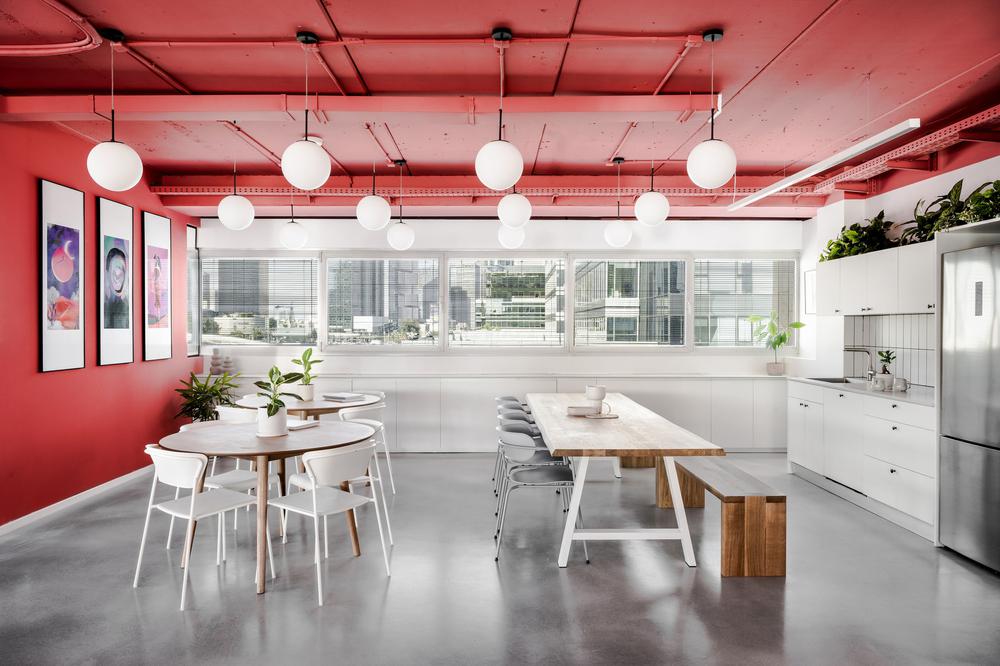 玫粉工业风Bazaart百色特特拉维夫办公设计欣赏