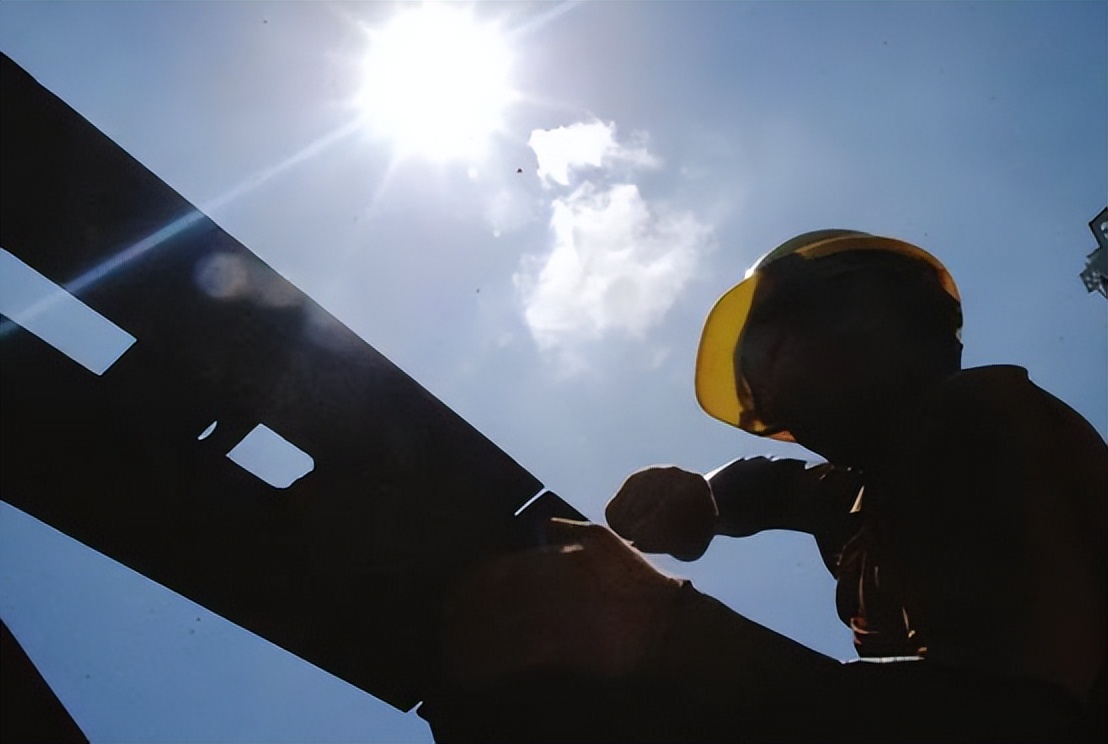 全国多地持续高温天气专家评论,全国局部地区爆发40度以上高温