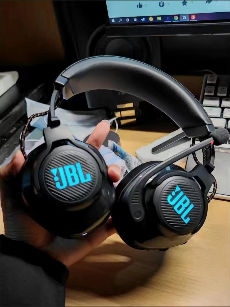 jbl游戏耳机,jbl量子风暴q50入耳式游戏耳机