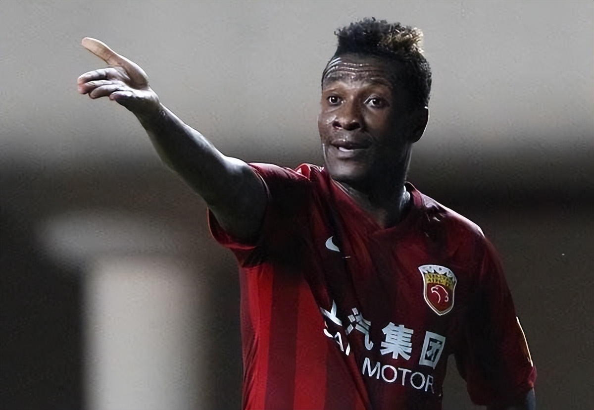 吉安阿萨莫阿进球,吉安·阿萨莫阿简介