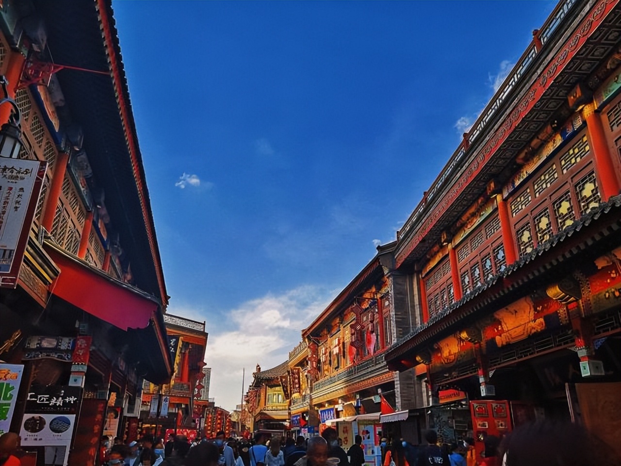 天津网红小吃一条街在哪里,天津本地人常去的小吃一条街