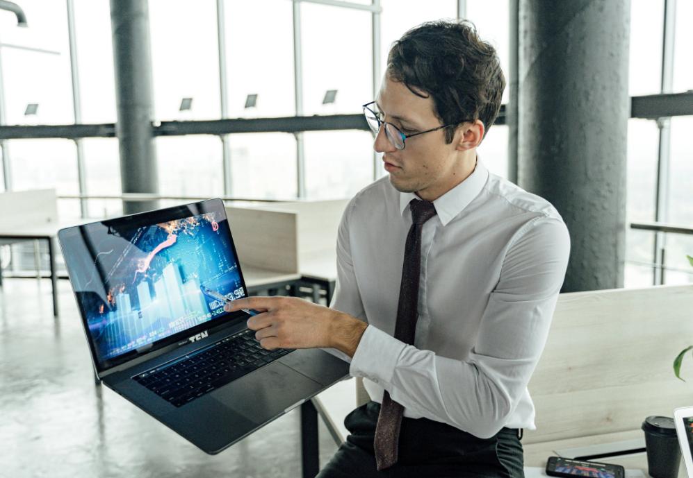 中国移动四级员工工资收入多少,中国移动员工一个月工资多少