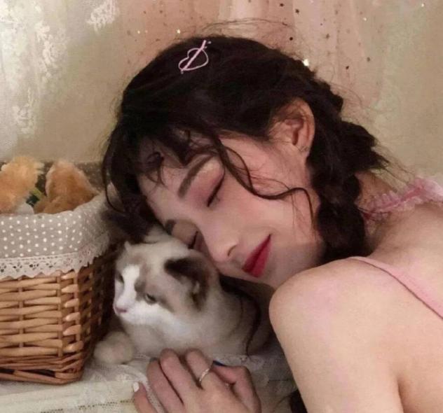 爱情朋友圈文案精致简短被秒赞,做饭文案吸引人秒赞