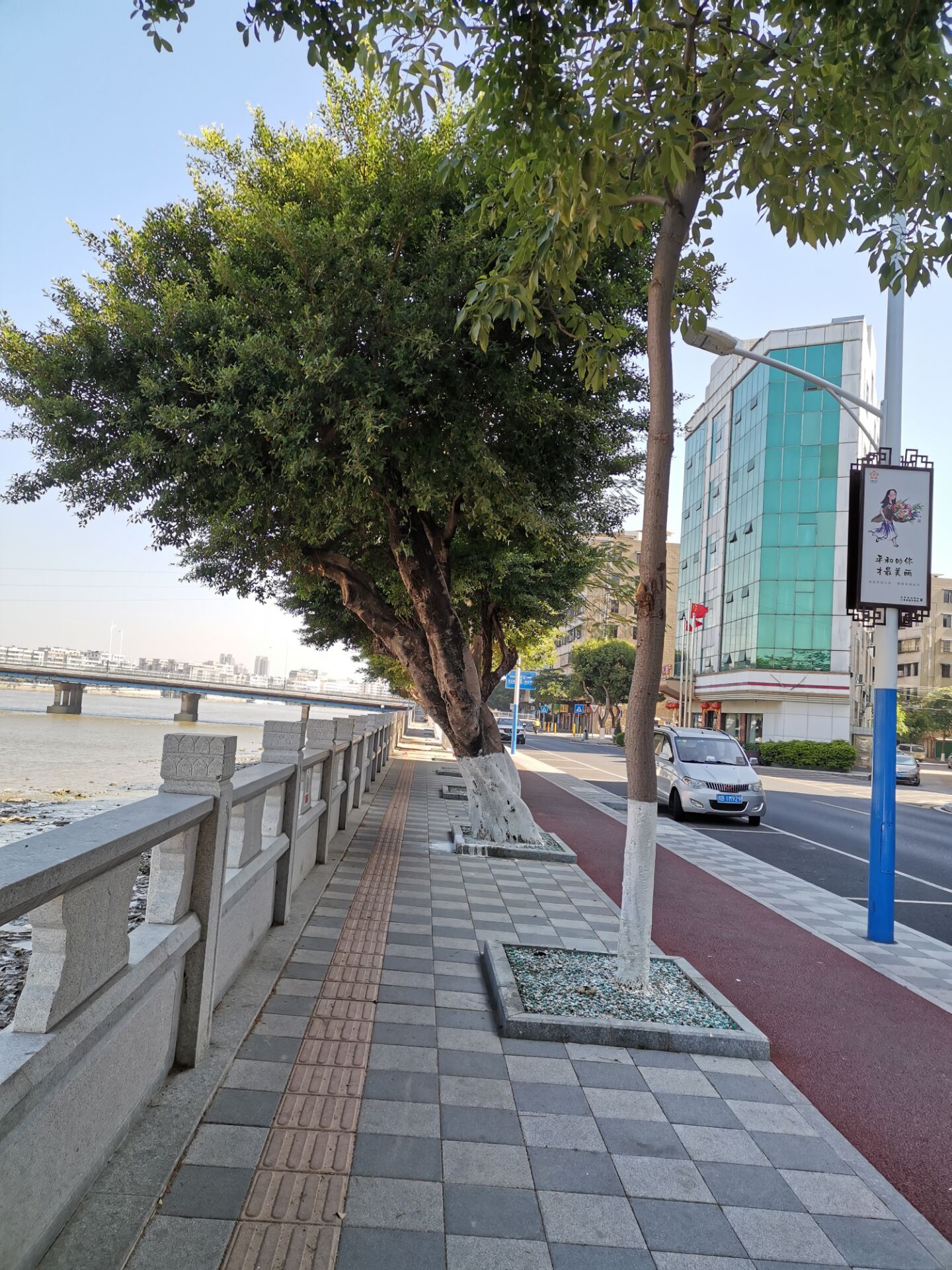 英语单词高频形容词,含dis否定前缀的单词